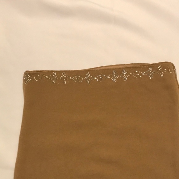TAN SCARF ✨✨✨ - Picture 4 of 4